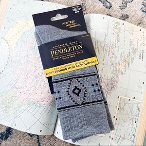 Pendleton Heritage Blue Light Cushion Moisture Wicking Soft Lambswool Crew Socks